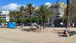 50 - Rosas - Paseo Maritime et Plage Nova